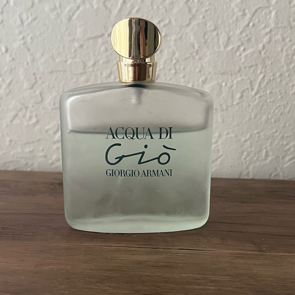 Acqua di Gio perfume
